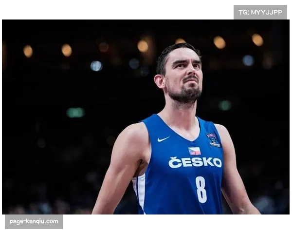 米奇28分13板难救主 青岛外援高效表现凸显内线优势